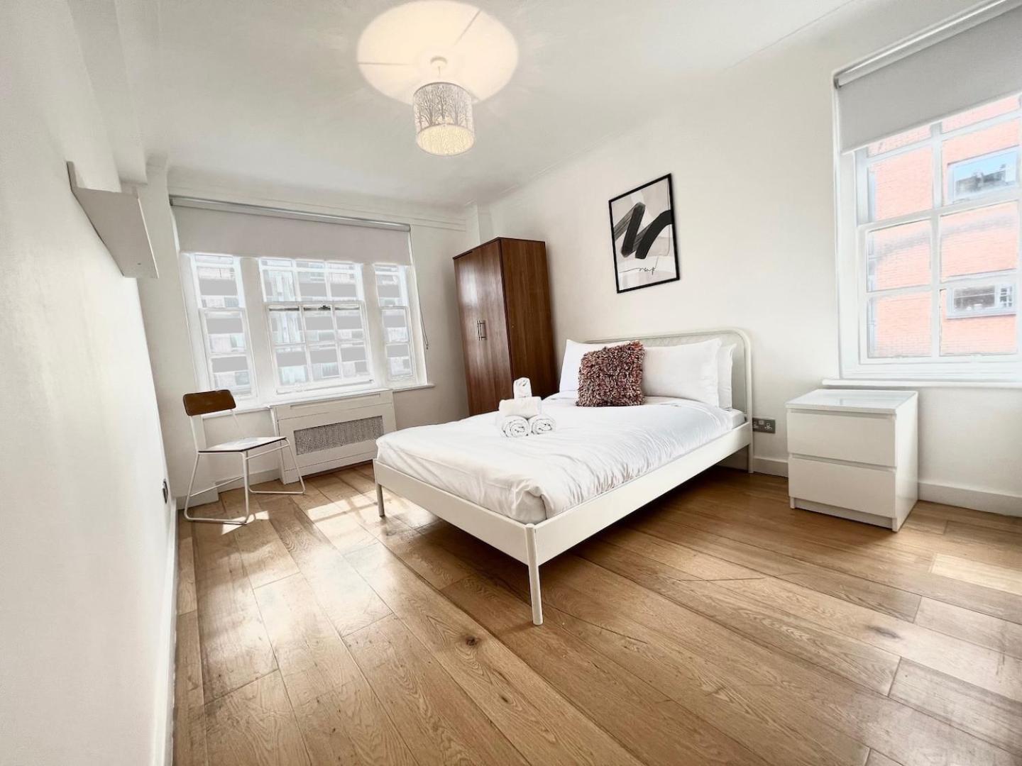 3 Bed Apartment- * Londres