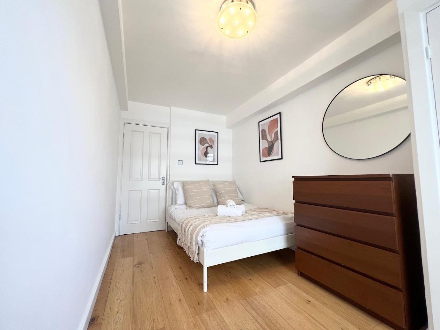 3 Bed Apartment- Apartamento *